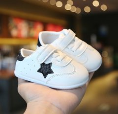 Белые кроссовки для малышей Черная звезда_2073, 16, Эко-кожа, Текстиль, Мальчик, 12, Стопа должна быть меньше стельки на 0,5-1 см!